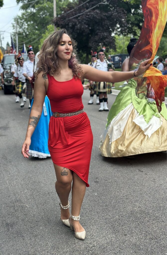 Deerfield Family Days Parade Roaming Performers Vaudezilla Fireflies roaming performers interacting with families during the Deerfield Family Days Independence Day Parade